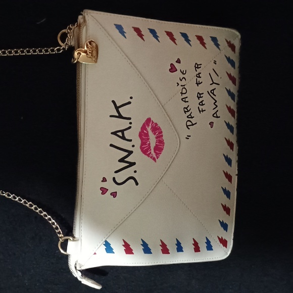 Betsy Johnson Love Letter S.W.A.K. Cross body Handbag Purse - Picture 4 of 8